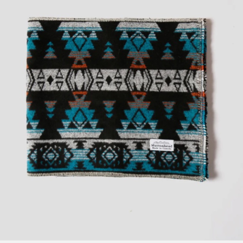 ❤️4/$40 SALE! ❤️ Unisex Muttonhead Scarf